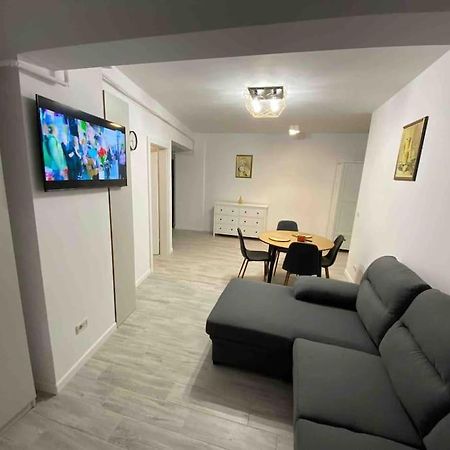 Zamca 08 Apartment Suceava Bagian luar foto